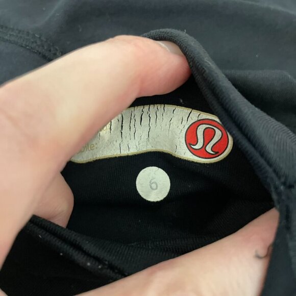 OLD TAG LULULEMON ATHLETICA Solid Black Wide Waistband Media Pocket Leggings 6 - Picture 5 of 16